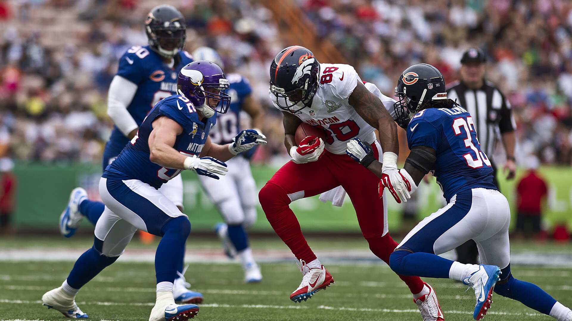 “地标建筑台阶灯光秀跑” 灯光随选手移动动态变化